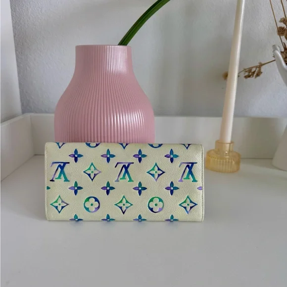 Custom painted Authentic Louis Vuitton - Picture 5 of 5